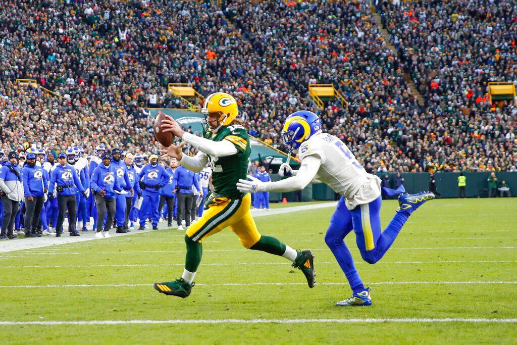 Rams Packers Football